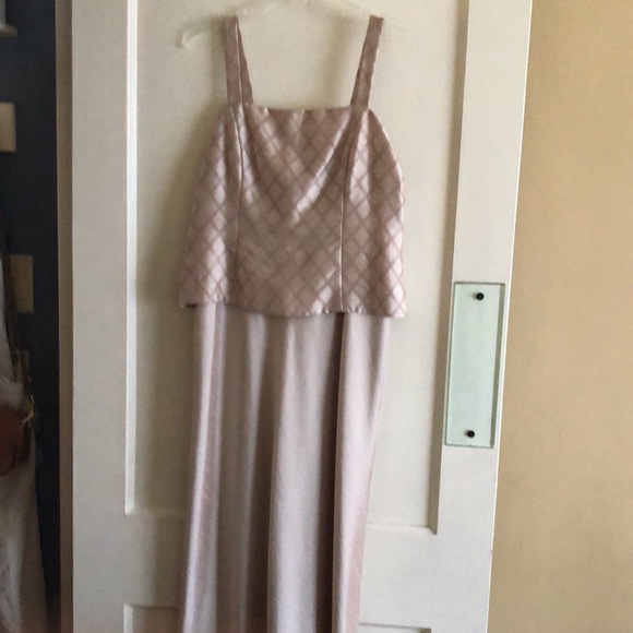 Jessica Howard evening gown with jacket - Picture 5 of 9